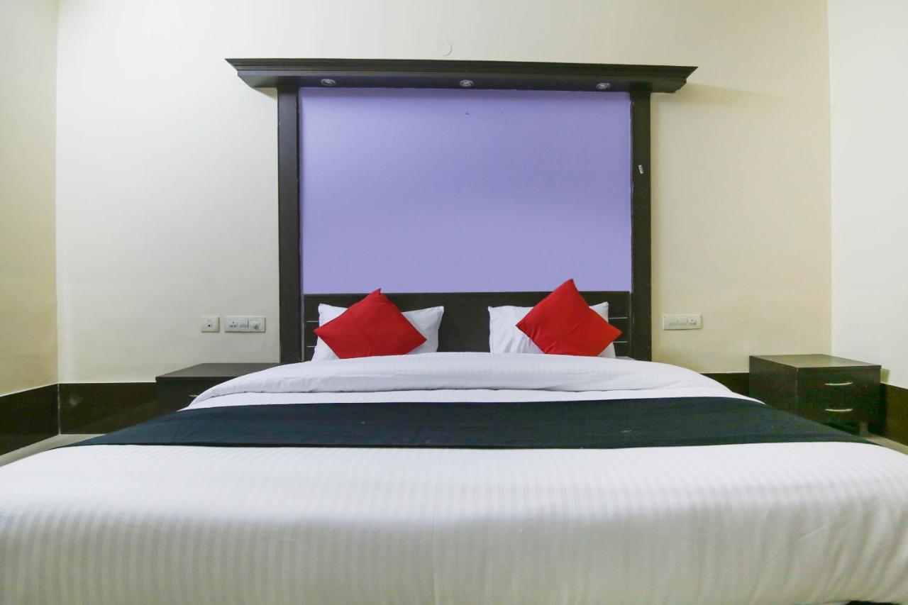 Capital O 68148 Hotel Shree Jee Palace 가지아바드 외부 사진