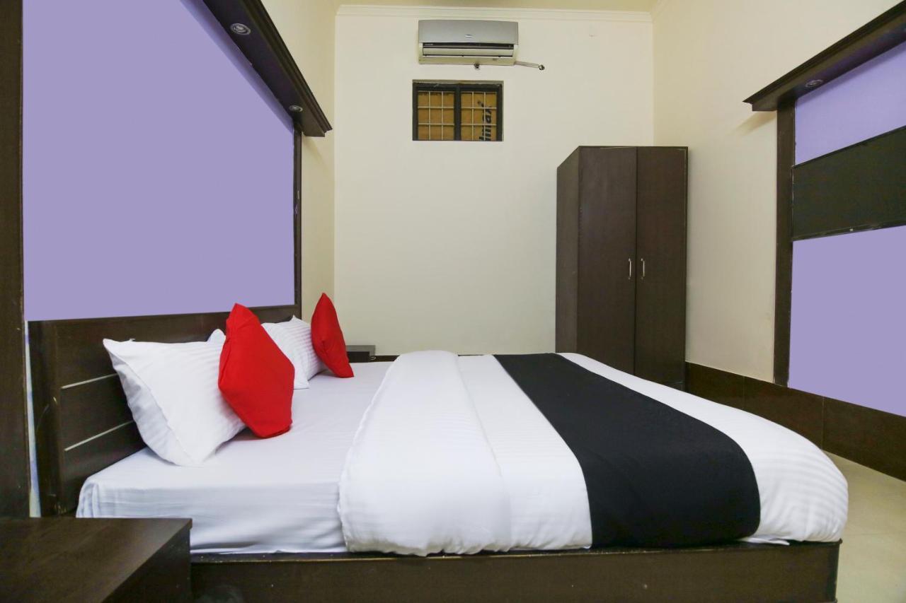 Capital O 68148 Hotel Shree Jee Palace 가지아바드 외부 사진